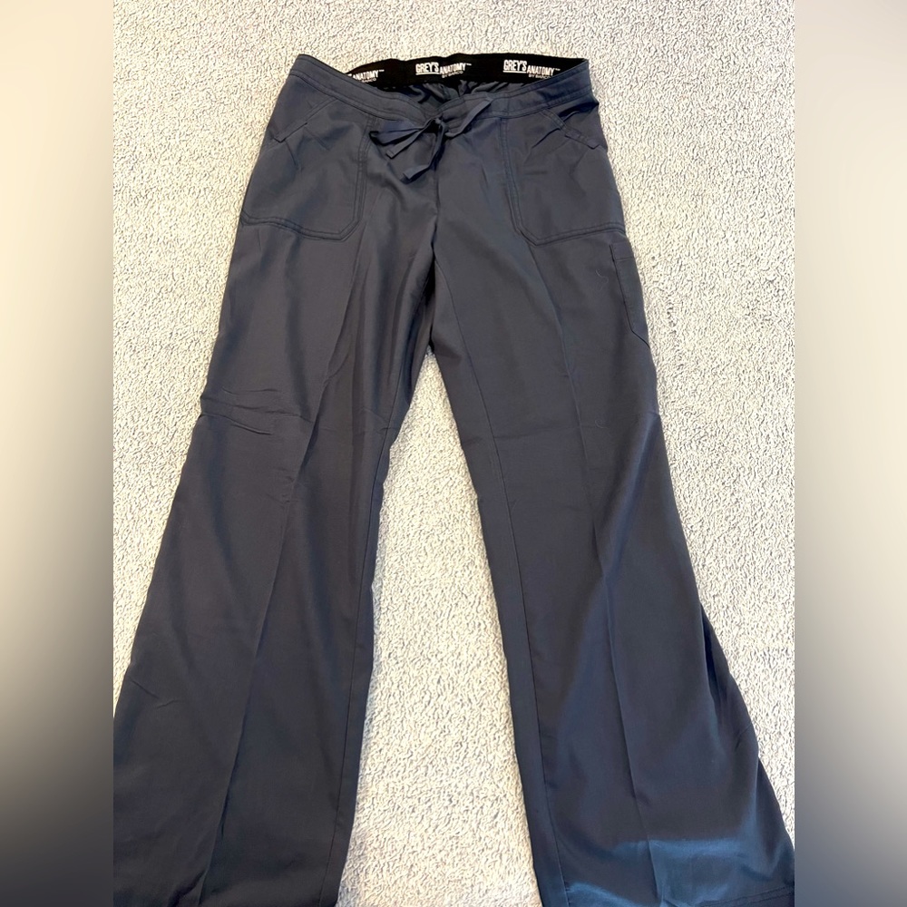 Scrub pants: Grey’s Anatomy Large Gray drawstring